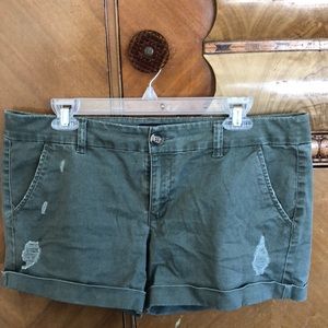 American eagle army green stretch shorts
